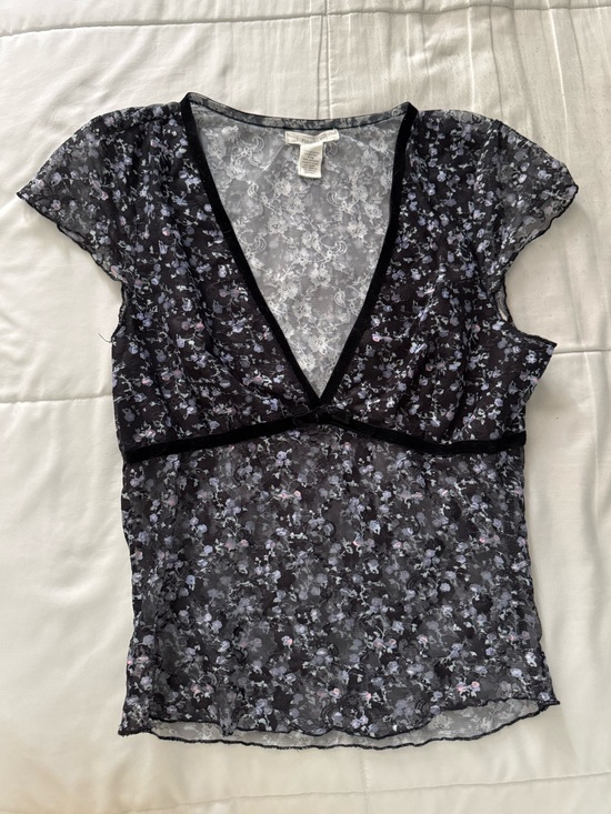 Full Tilt Tops - Vintage Sheer Floral V-Neck Mesh Top in Black with Lavender Accents